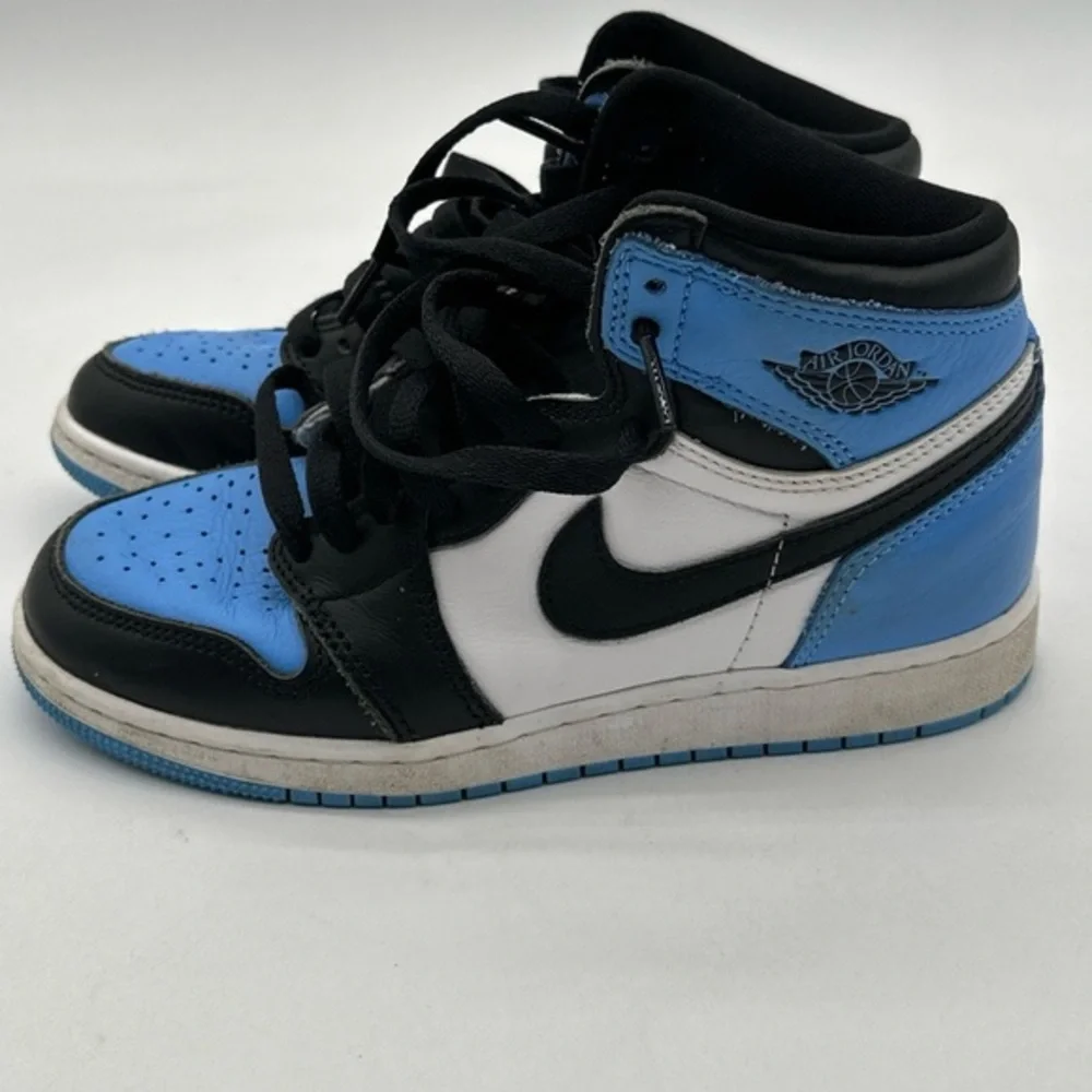 Nike Jordan 1 Retro OG High Top‎ Size 4.5 Y FD1437-400